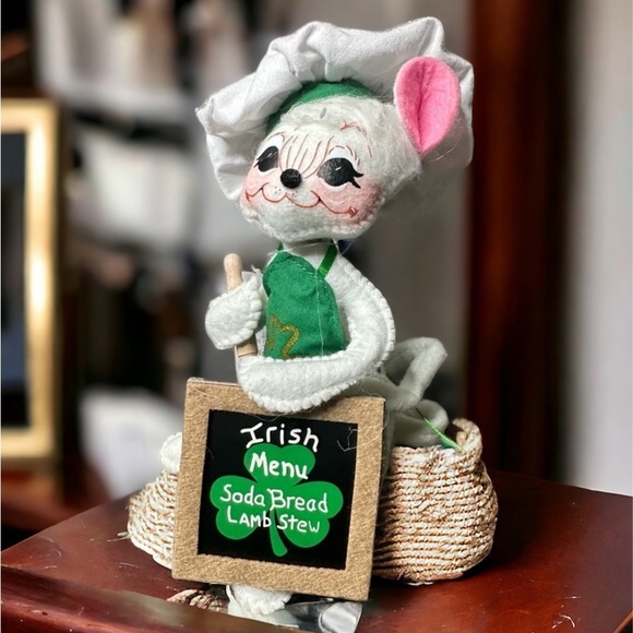 Annalee Dolls /  / St. Patrick's Day / 6” Irish Chef Mouse - Picture 2 of 11